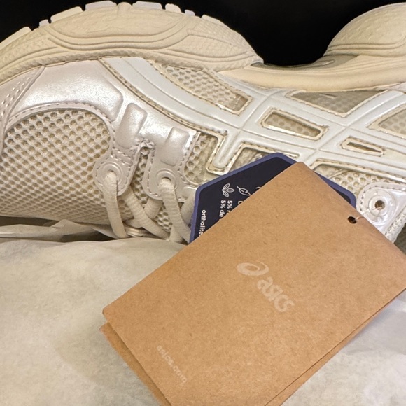 Asics White Athletic Shoes - Picture 4 of 6